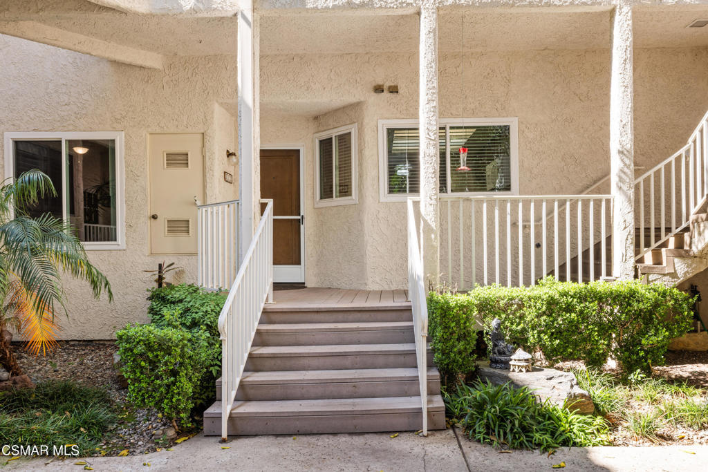3354 Darby Street 313, Simi Valley, CA 93063 — photo 1
