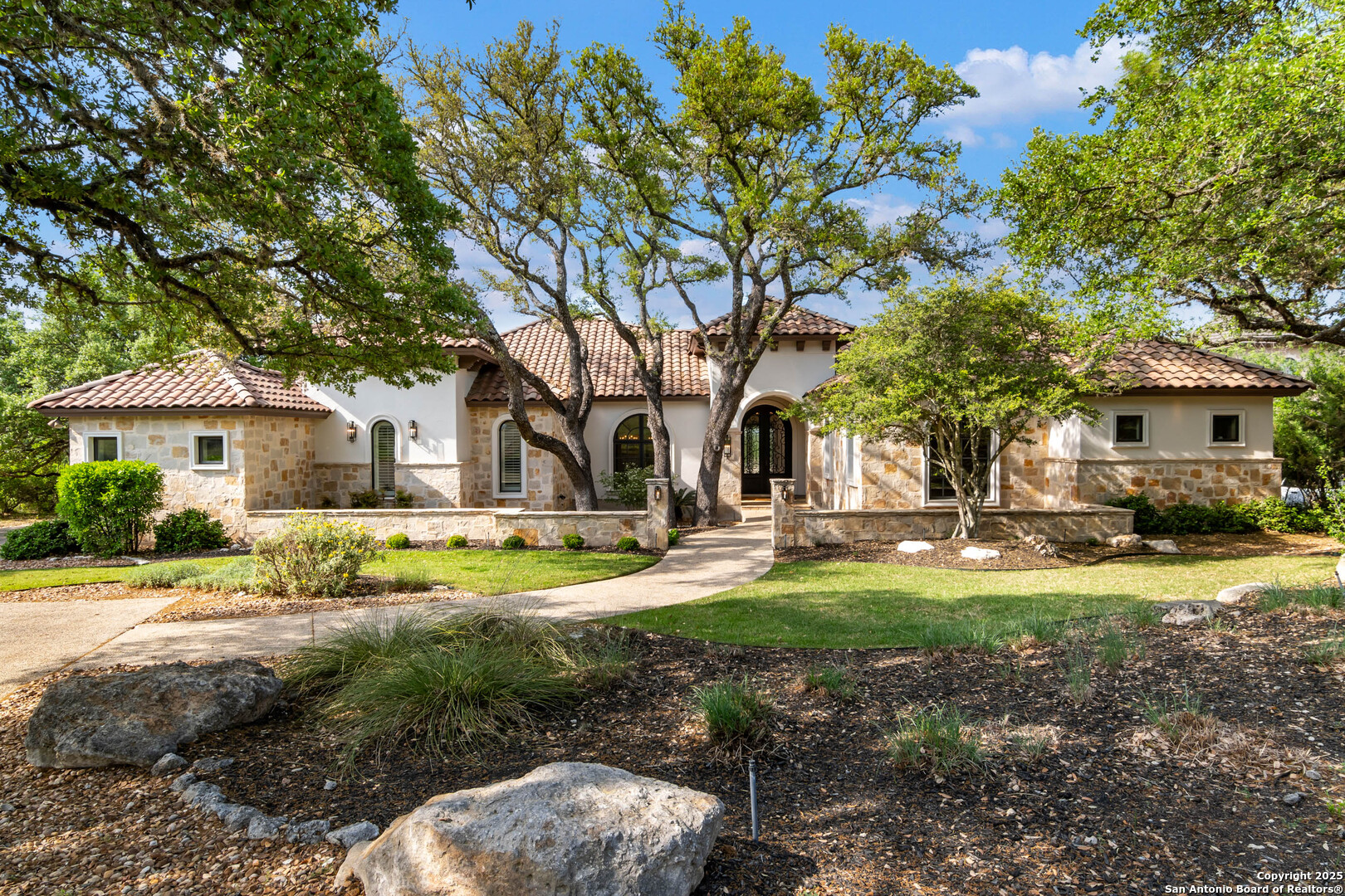 147 Augusta, Boerne, TX 78006 — photo 1