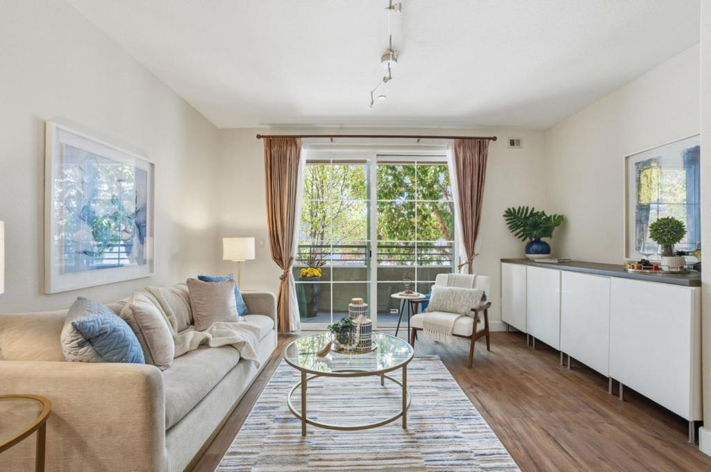 1388 Broadway 103