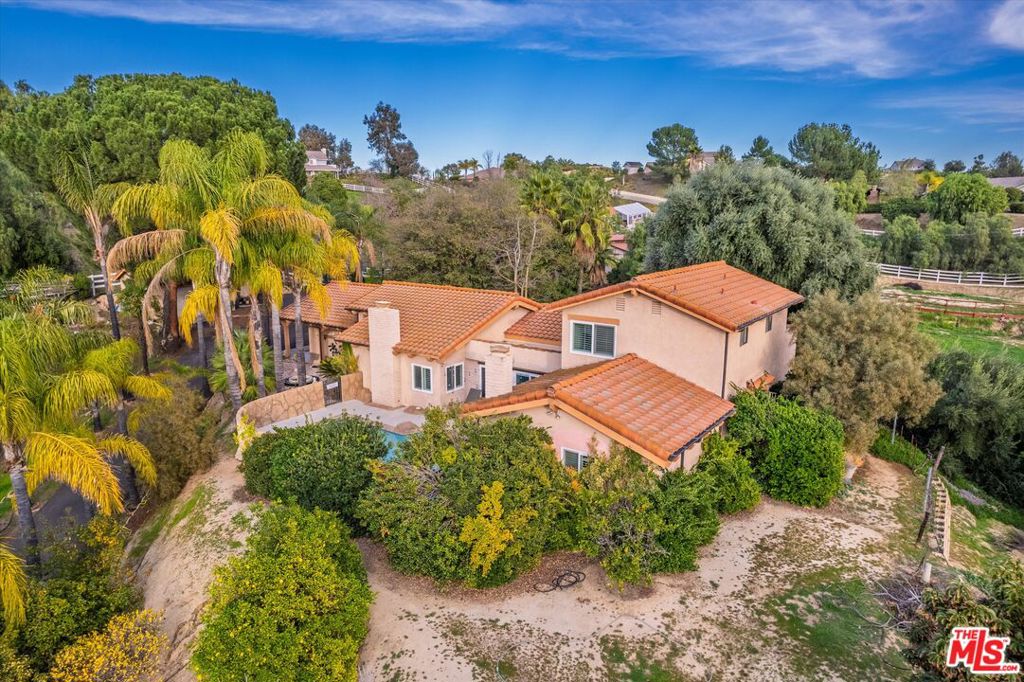 39700 Avenida Arizona, Temecula, CA 92591 — photo 1