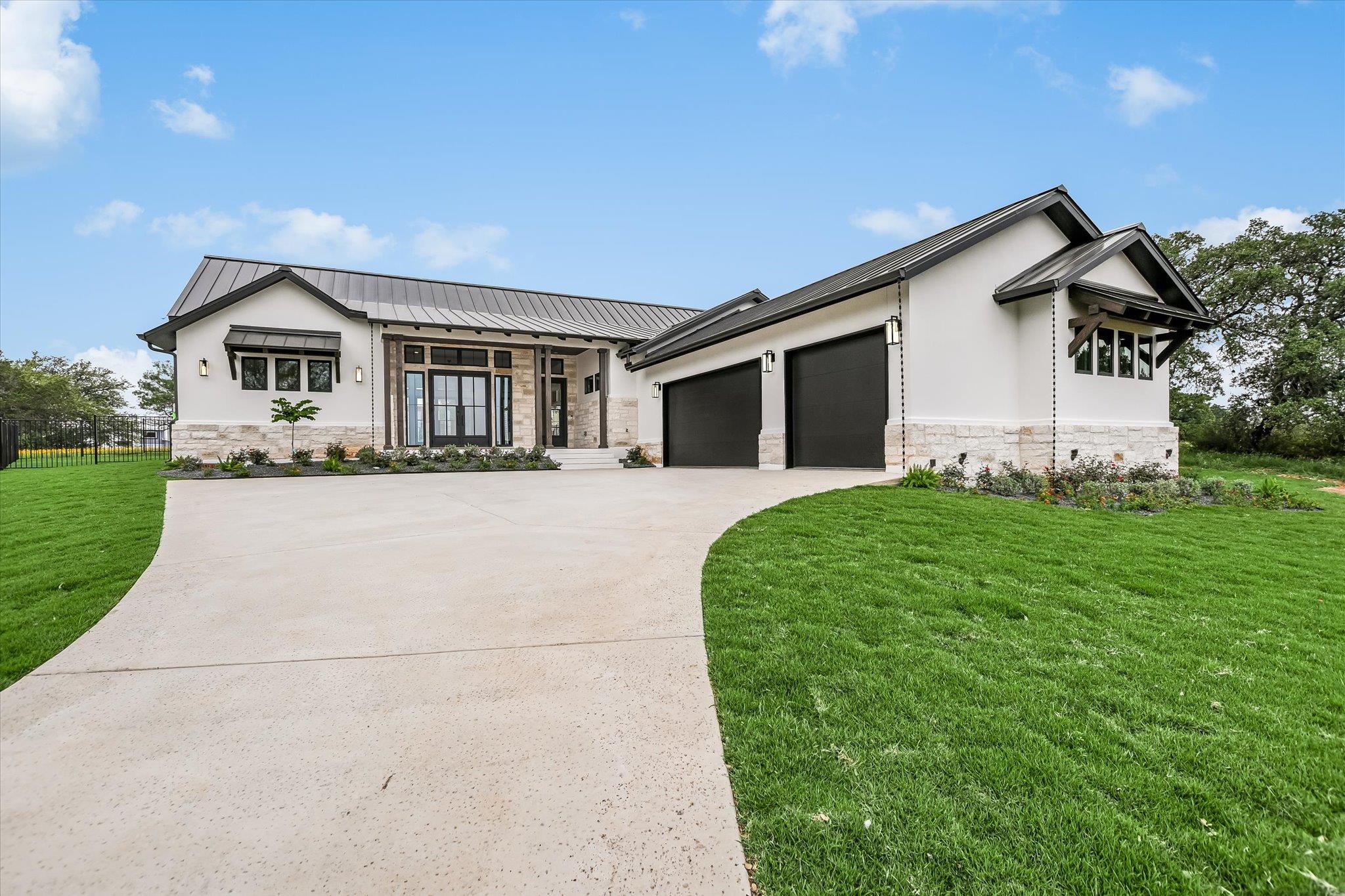 505 Nugget Circle, Horseshoe Bay, TX 78657 — photo 1