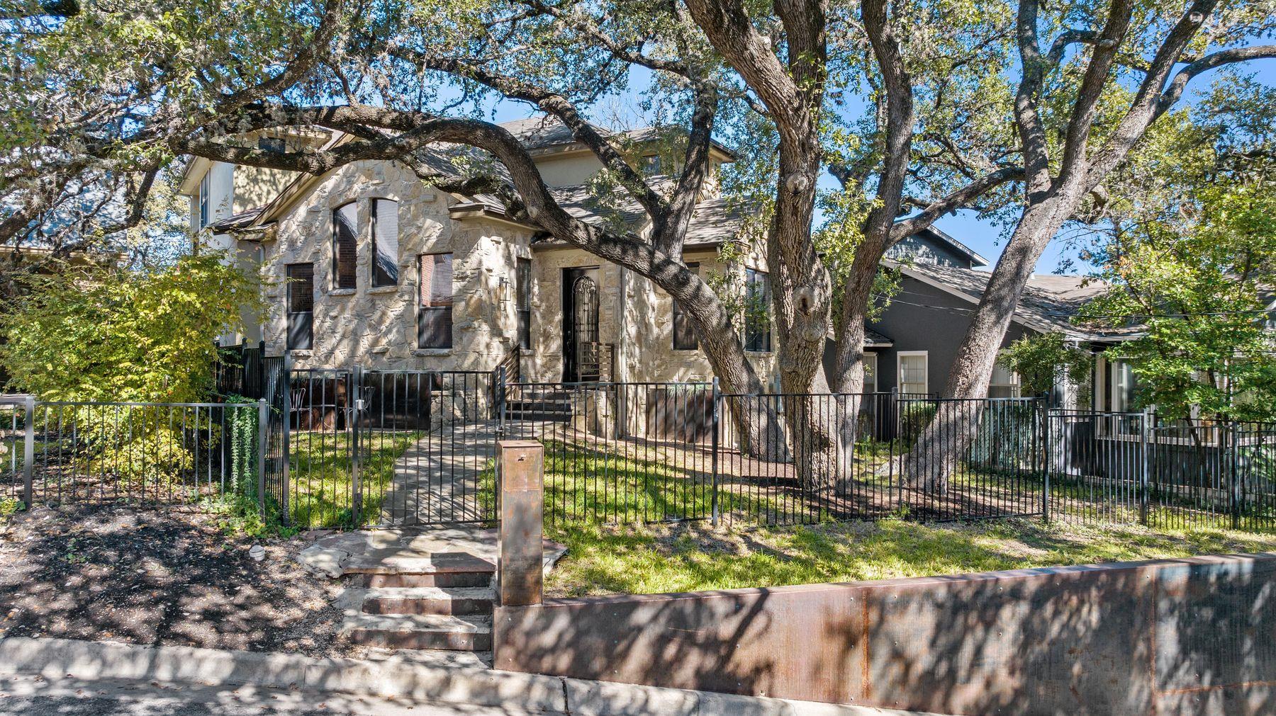 1018 Harwood, Austin, TX 78704 — photo 1
