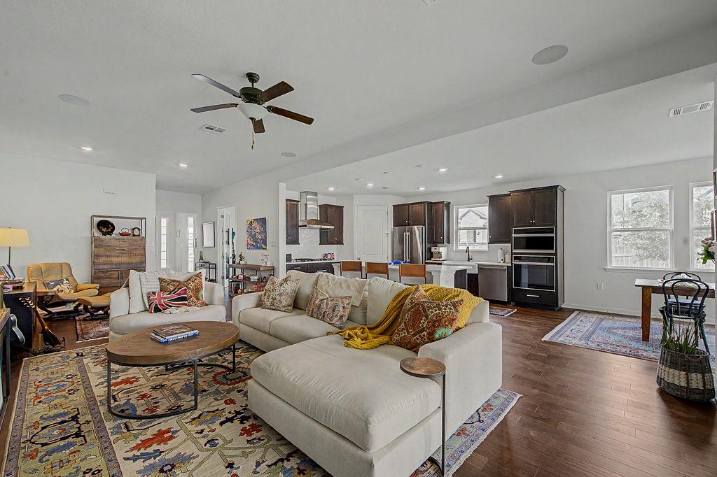 247 Carolina Jasmine Dr, San Marcos, TX 78666 — photo 1