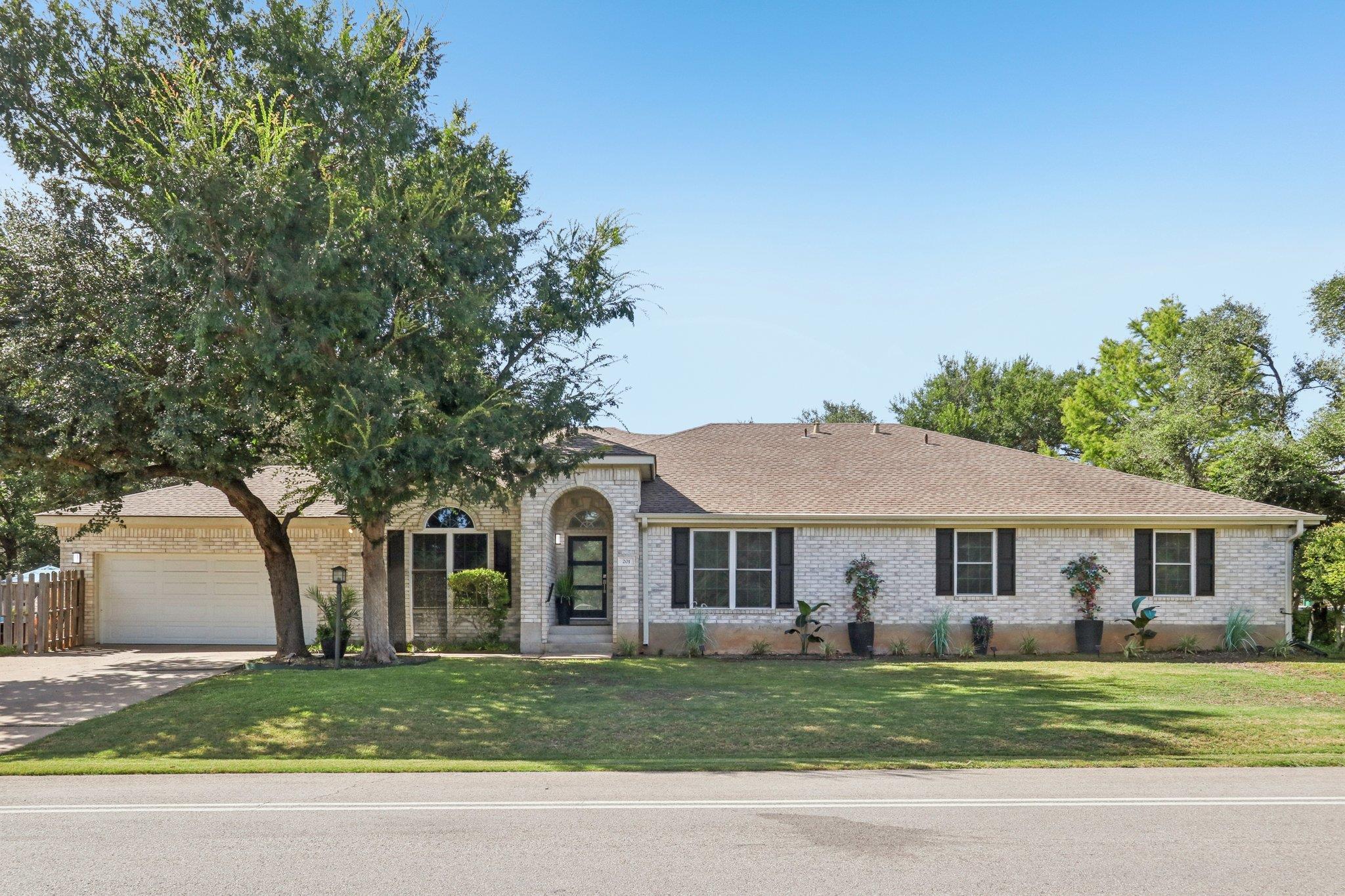 201 Sailmaster, Lakeway, TX 78734 — photo 1