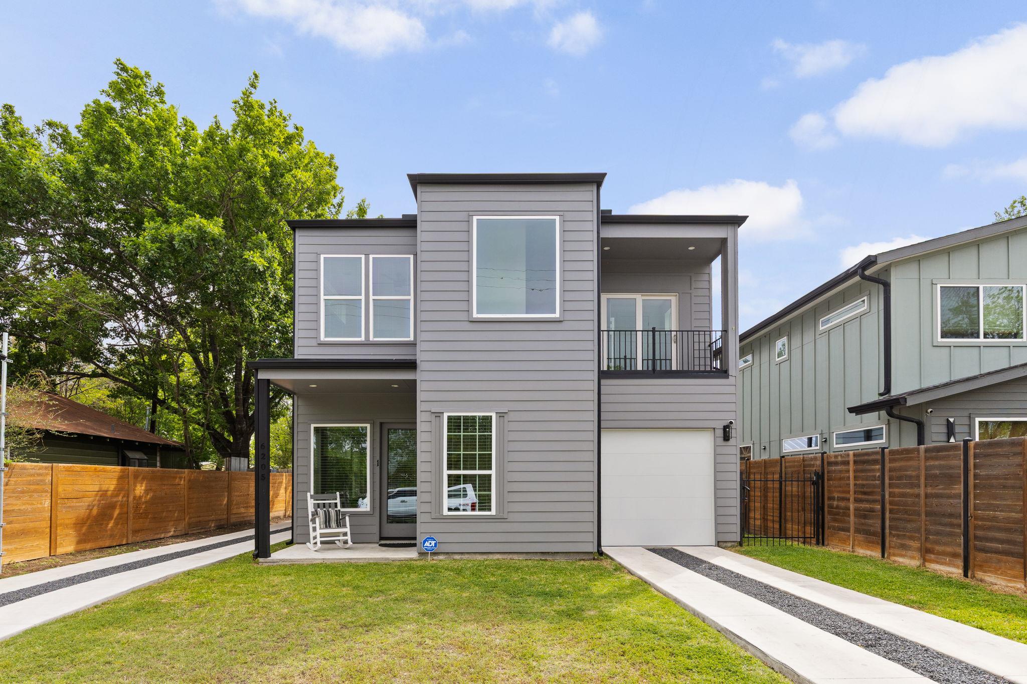 6205 Caddie, Austin, TX 78741 — photo 1