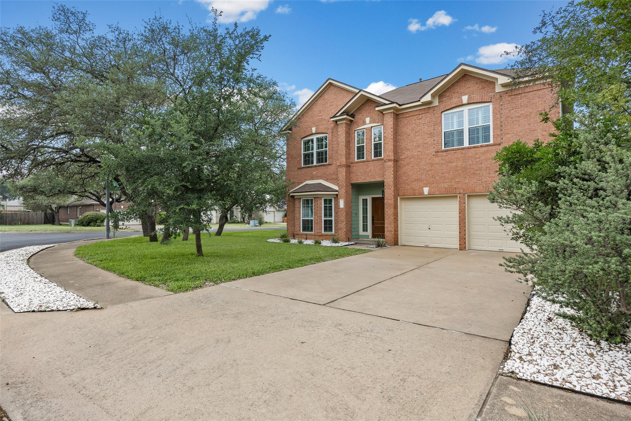 8610 Axis, Austin, TX 78749 — photo 1