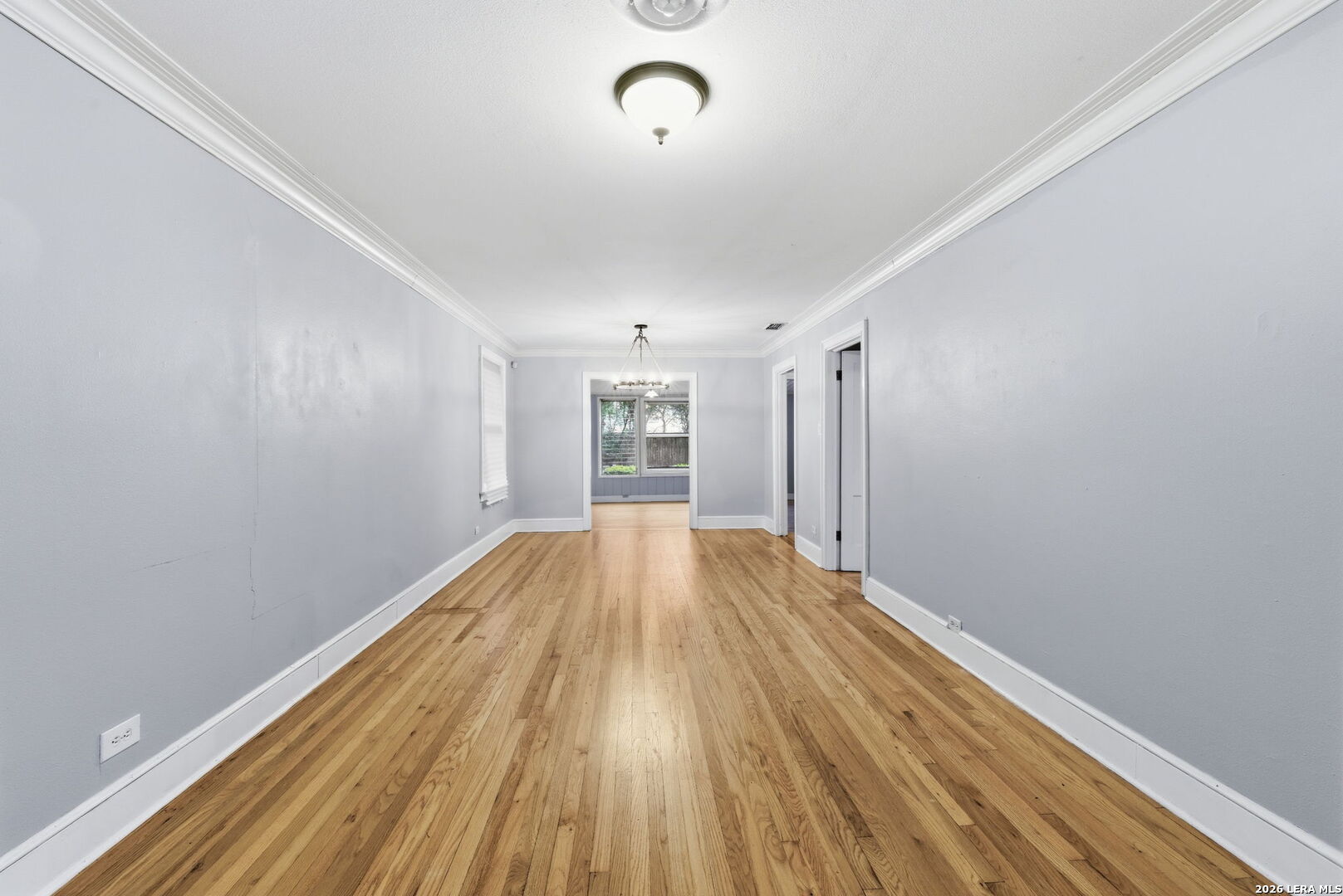 261 Oakview Pl, ,  78209 — photo 1