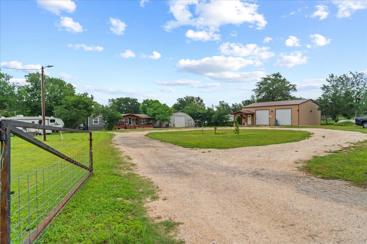 387 Highway 95, Elgin, TX 78621 — photo 1