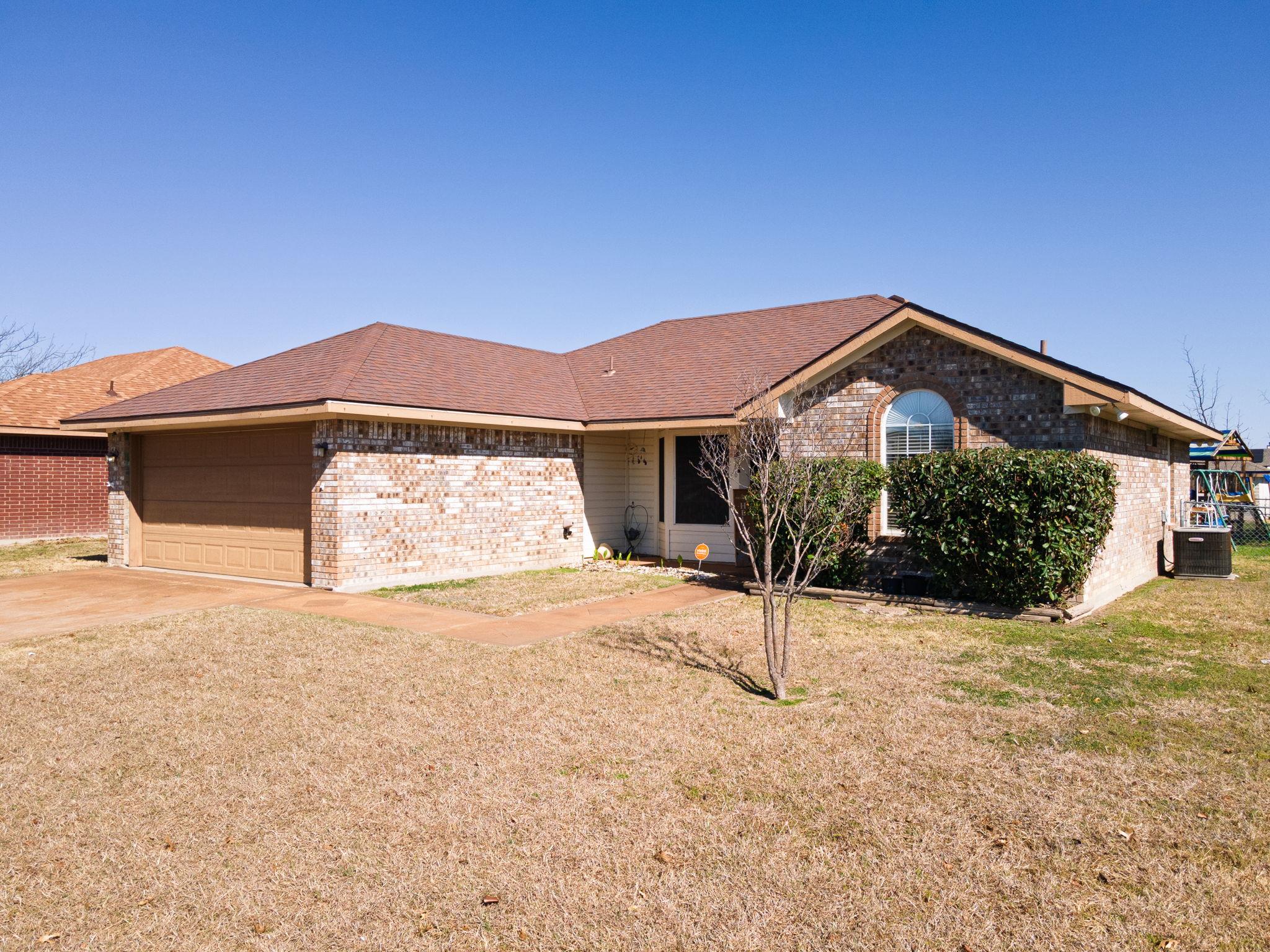 3606 Julia, Killeen, TX 76542 — photo 1