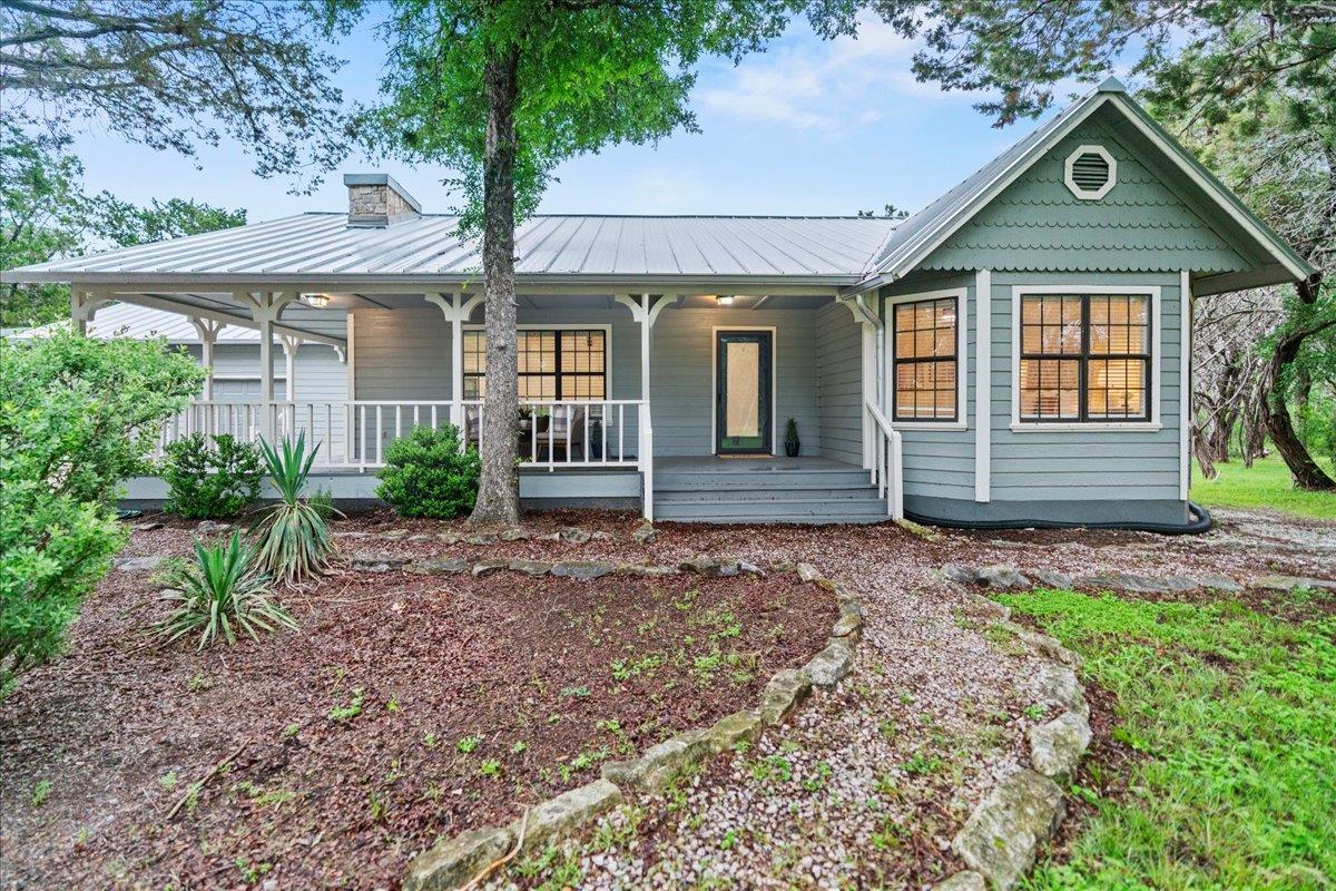 1401 Avenida Serena, Marble Falls, TX 78654 — photo 1