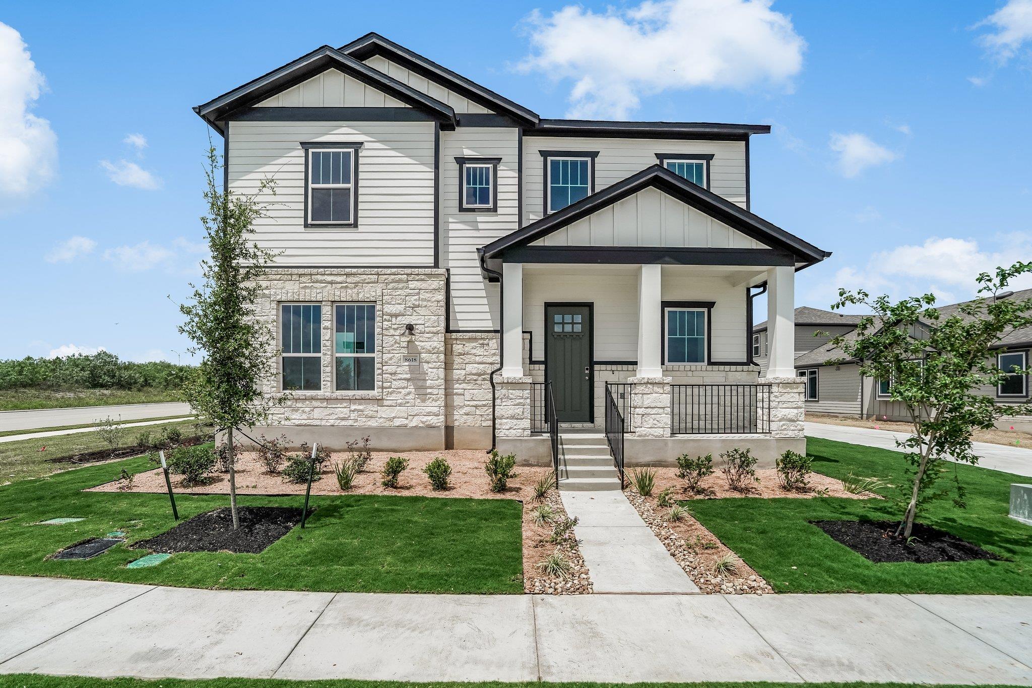 8618 Dongan, Austin, TX 78744 — photo 1
