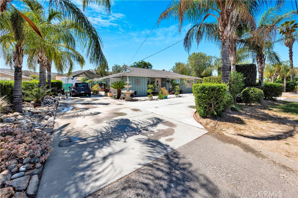 41105 Stetson, Hemet, CA 92544 — photo 1