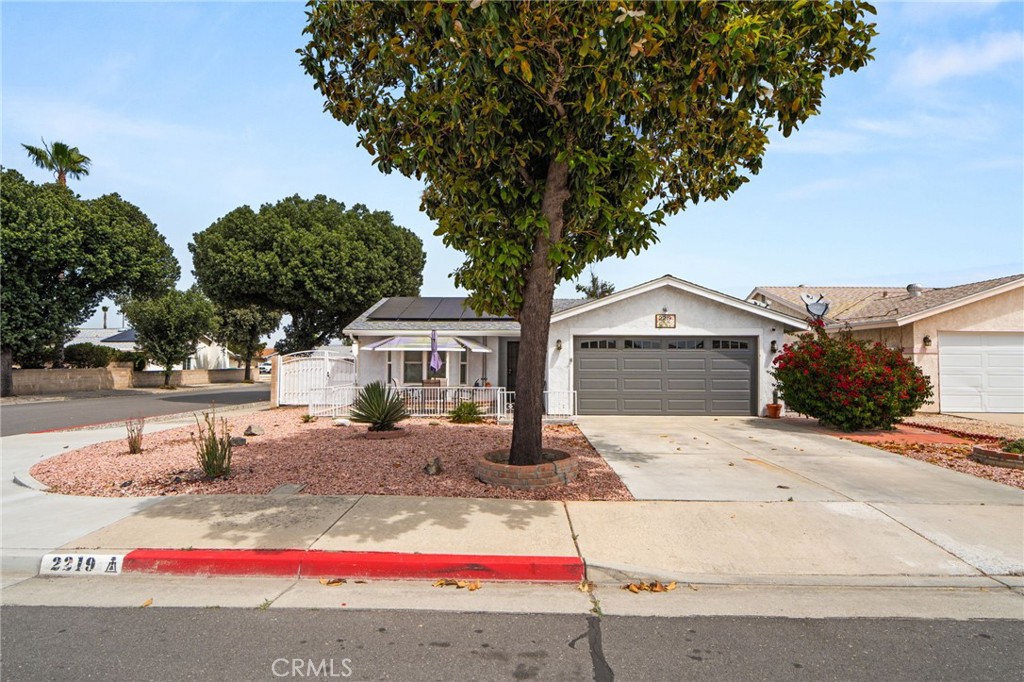 2219 El Toro, Hemet, CA 92545 — photo 1