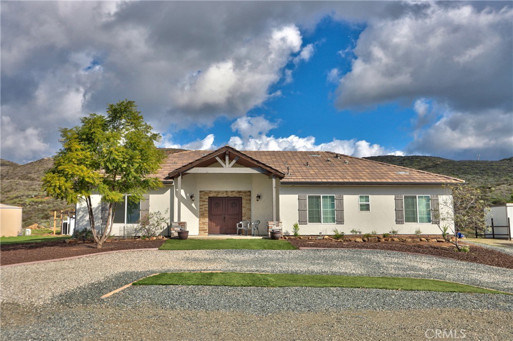 40105 Voyager, Temecula, CA 92592 — photo 1