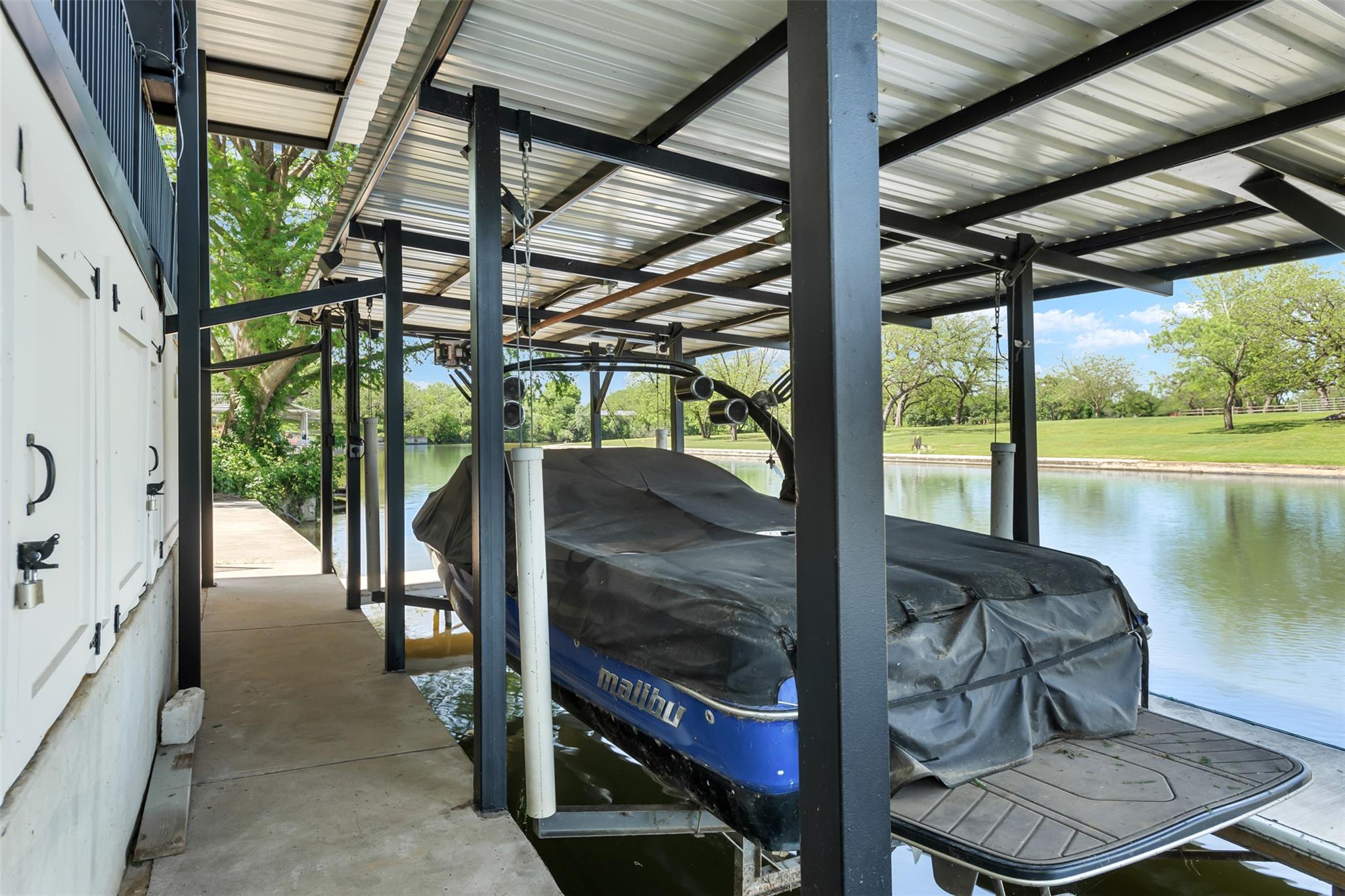 500 Lakeshore, Marble Falls, TX 78654 — photo 1