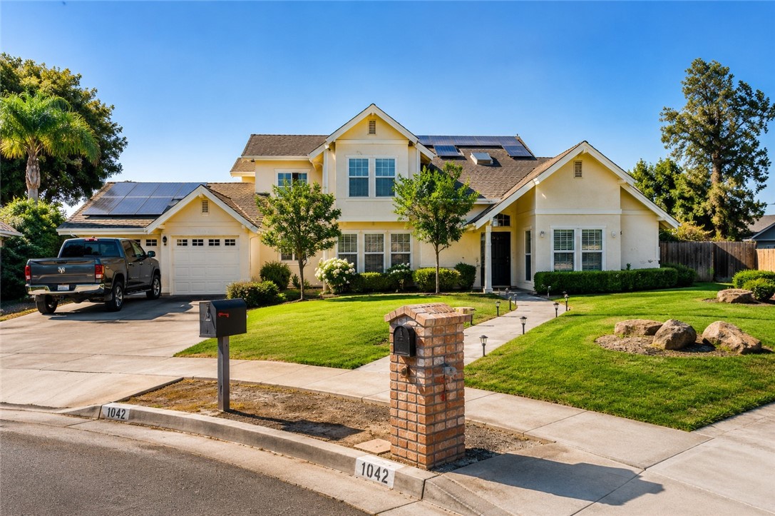 1042 Robinson Court, Hanford, CA 93230 — photo 1