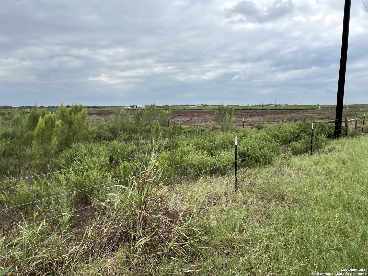 5155 St Hwy 97W, Floresville, TX 78114 — photo 1