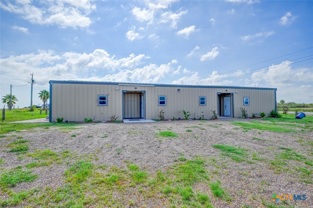 1233 N Ocean Drive, Port Lavaca, TX 77979 — photo 1