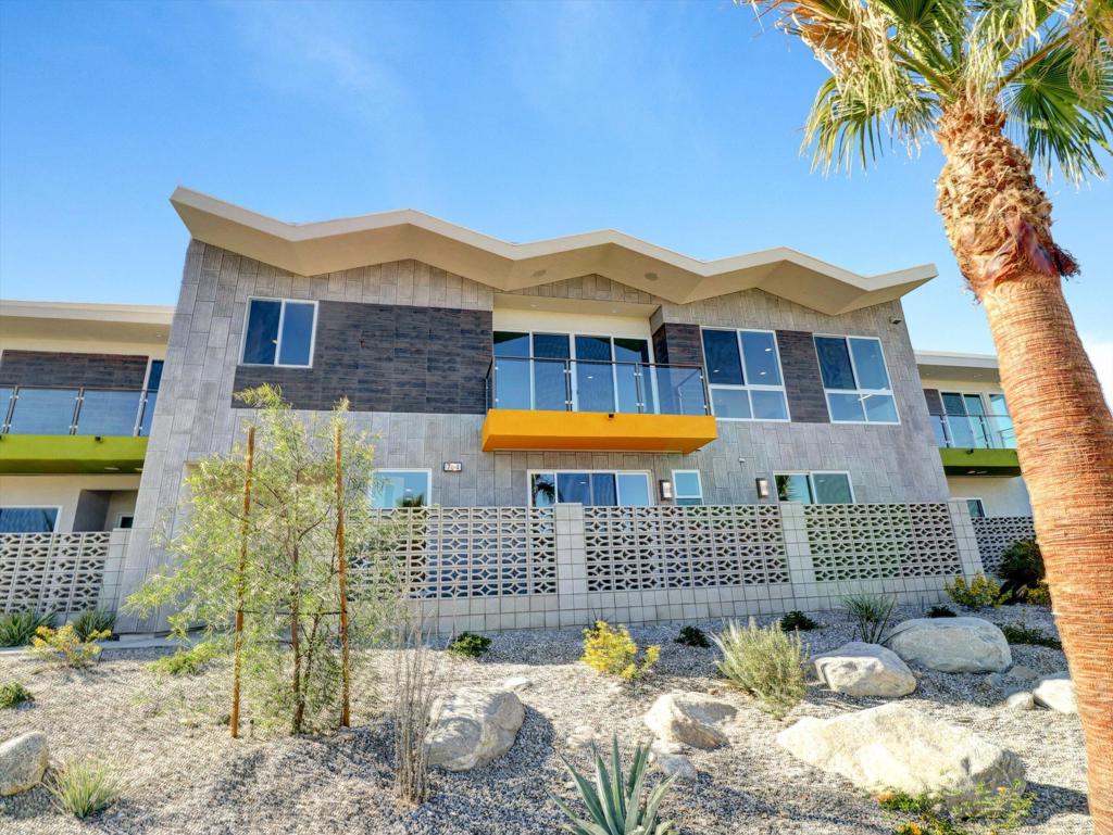 704 Obsidian Loop E, Palm Springs, CA 92264 — photo 1