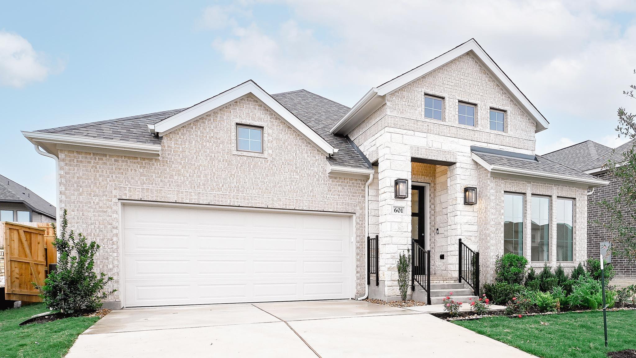 601 Bay Breeze, Kyle, TX 78640 — photo 1