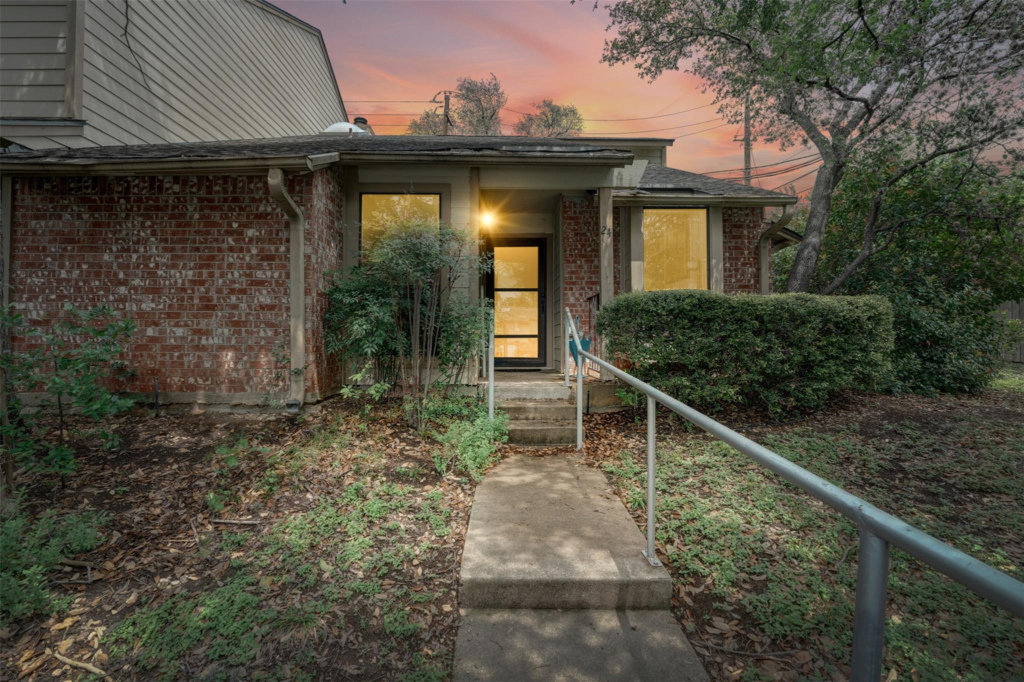 3801 MENCHACA, Austin, TX 78704 — photo 1