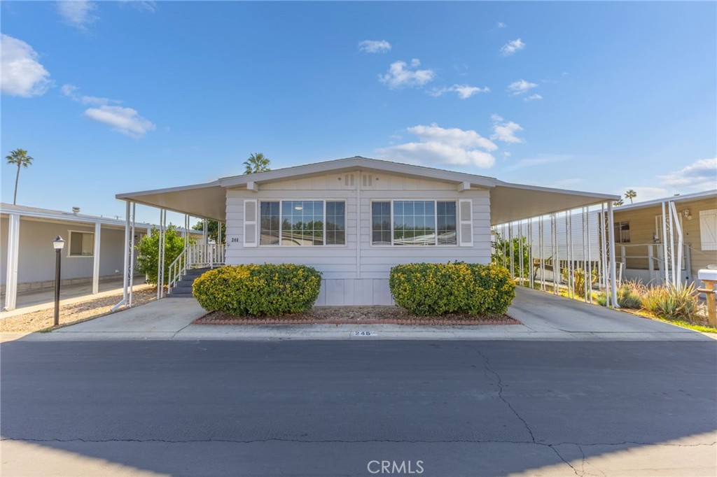 601 N Kirby 246, Hemet, CA 92545 — photo 1
