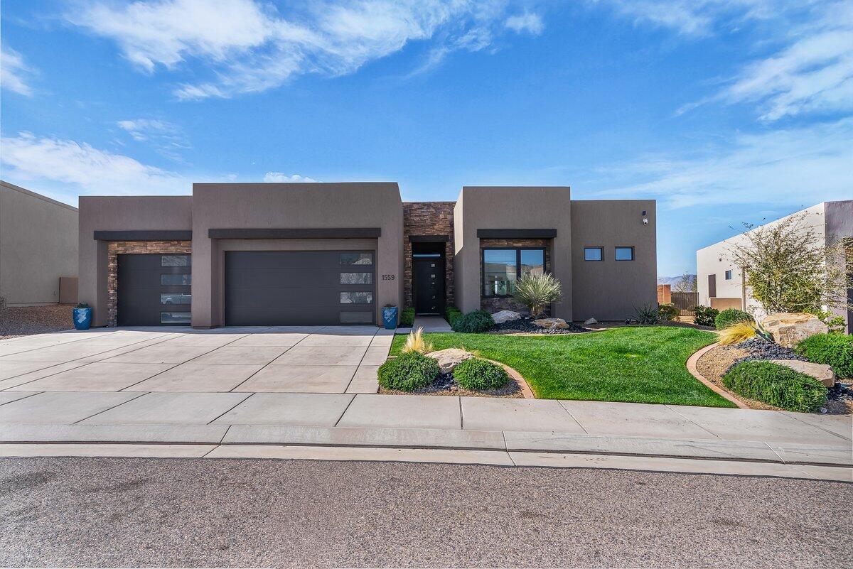 1559 W Firepit Knoll DR, St George, UT 84770 — photo 1