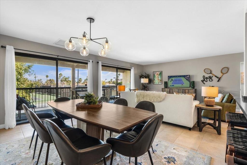 45720 Club Circle Drive 285, Palm Desert, CA 92260 — photo 1