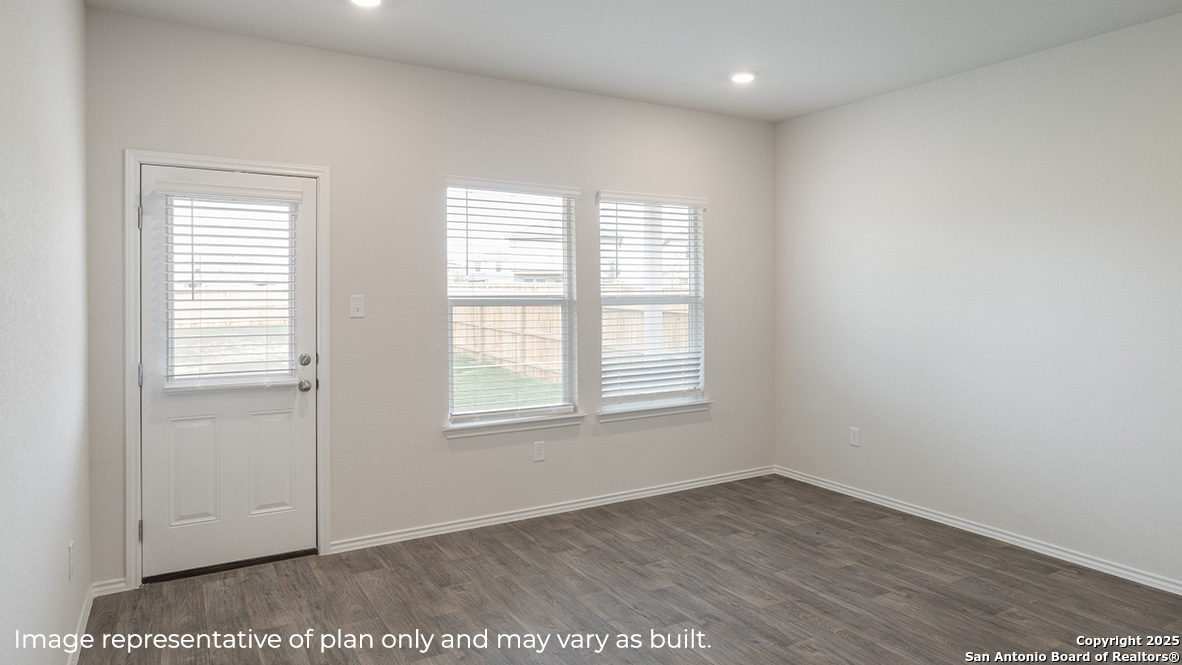 114 Western Gull Drive, ,  78253 — photo 1