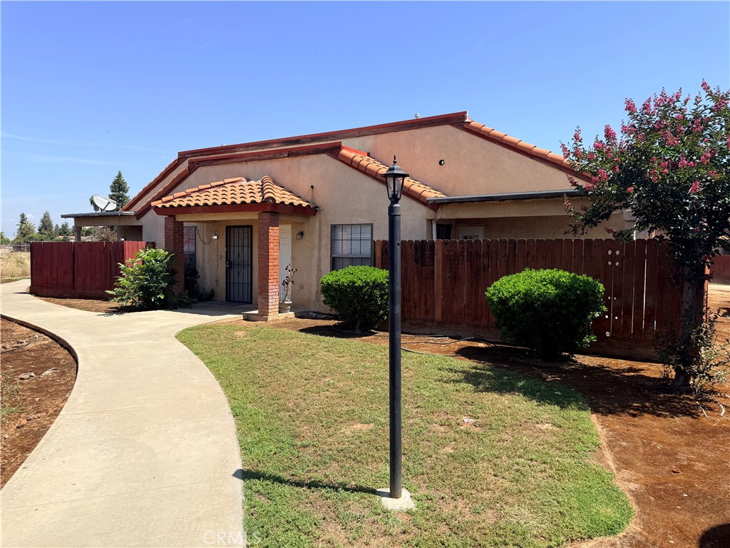 1405 E Cypress, Reedley, CA 93654 — photo 1