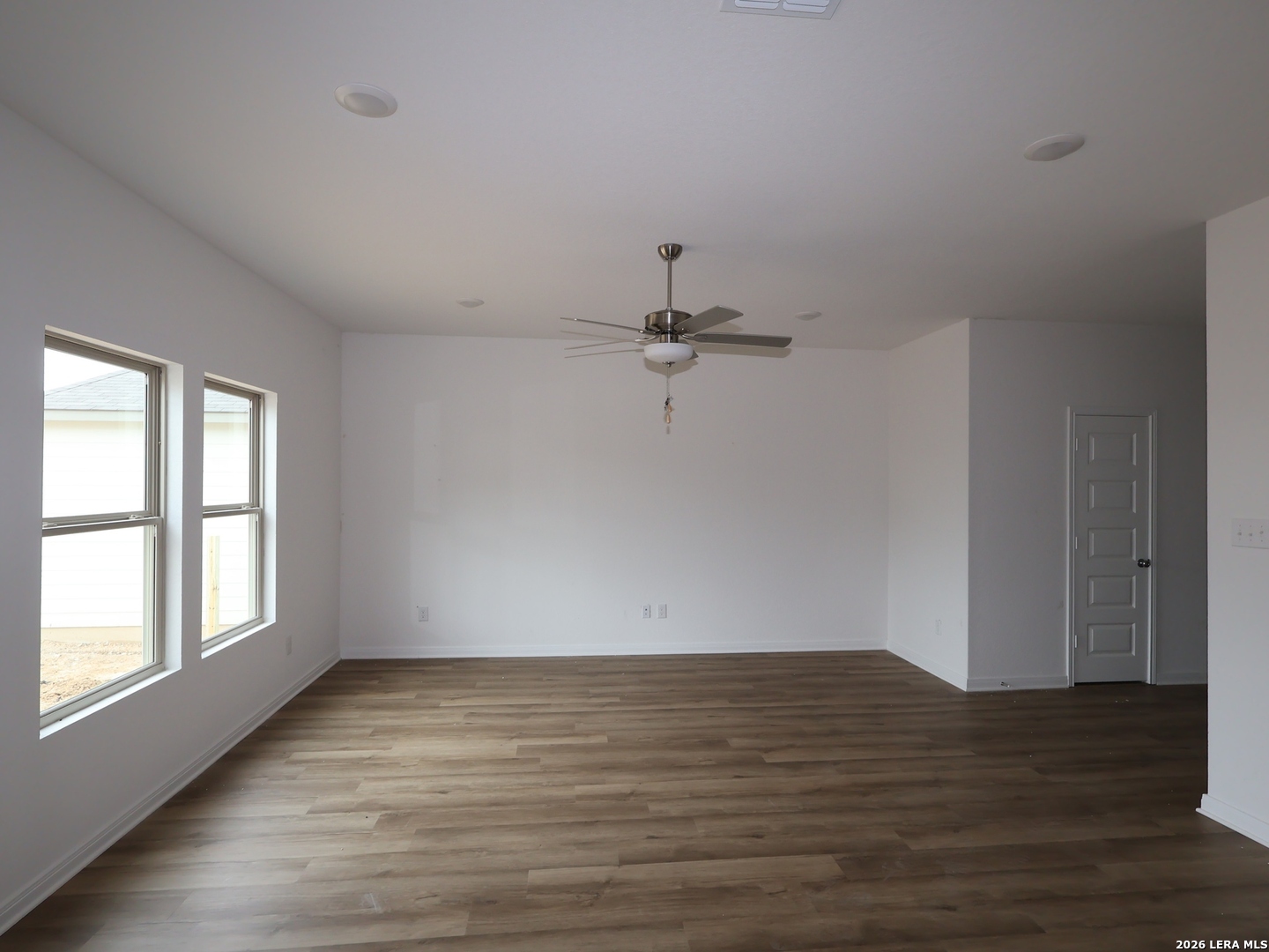 10407 Hotspur Road, ,  78109 — photo 1