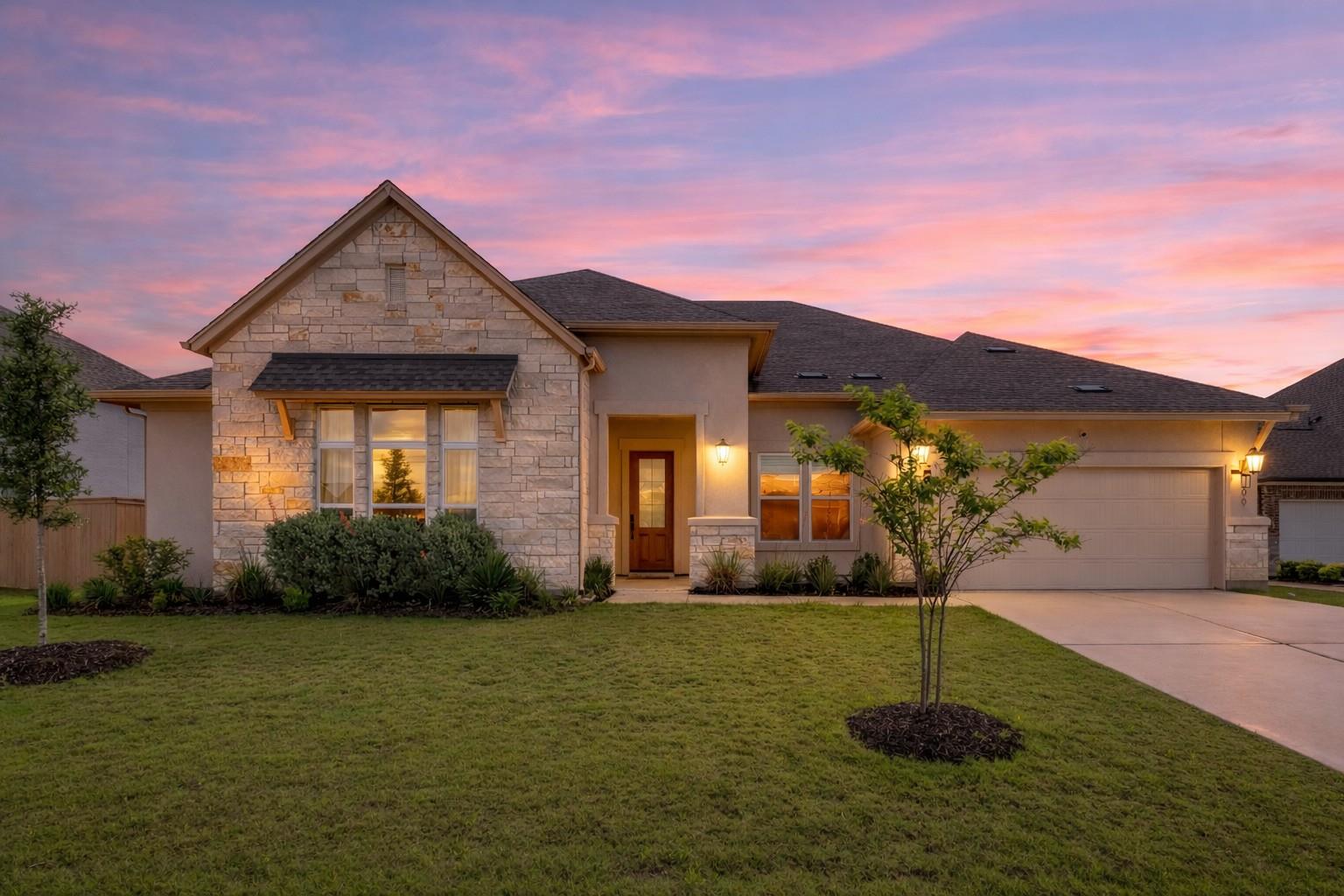 109 Isaac White, Bastrop, TX 78602 — photo 1