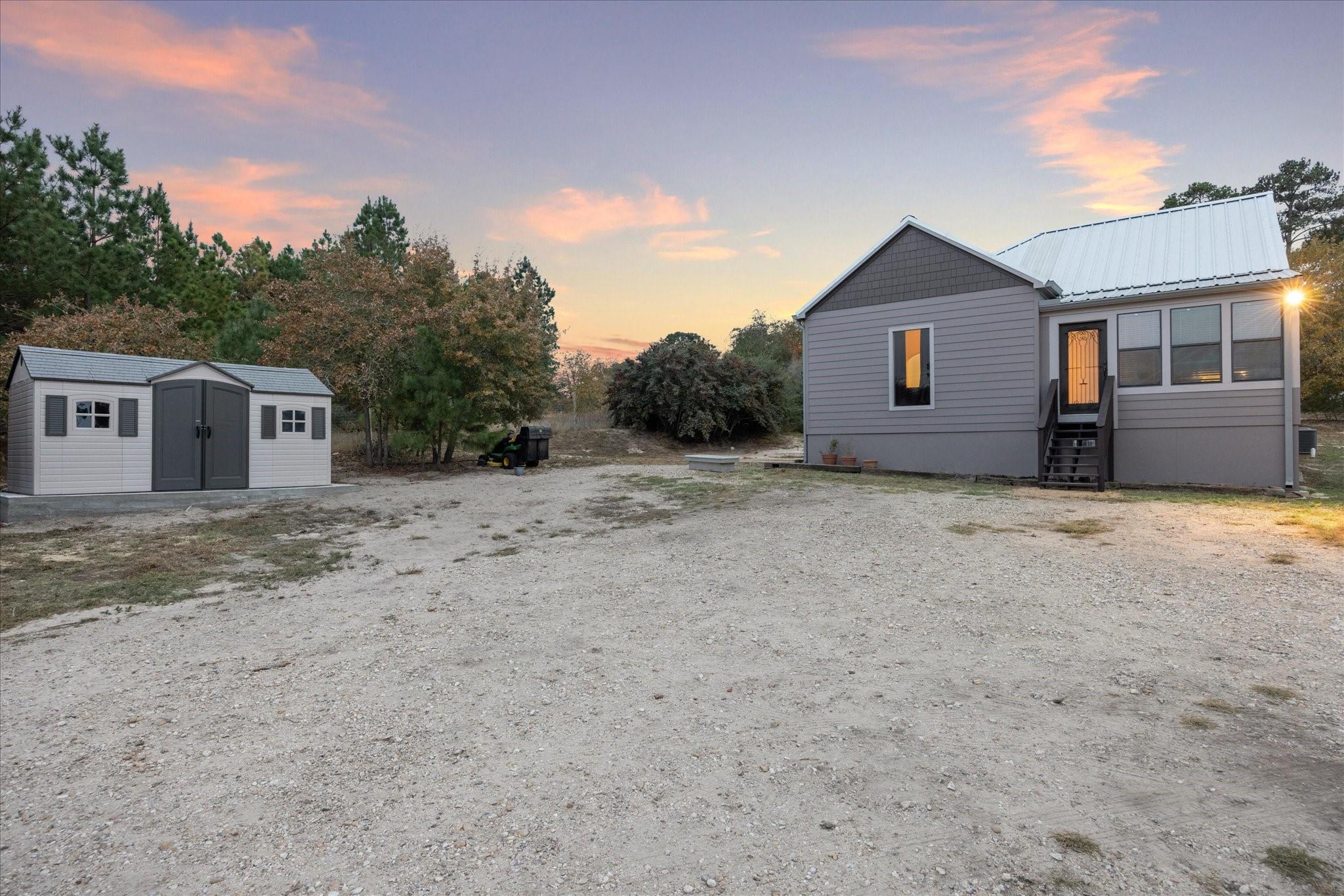 364 Ponderosa, Paige, TX 78659 — photo 1
