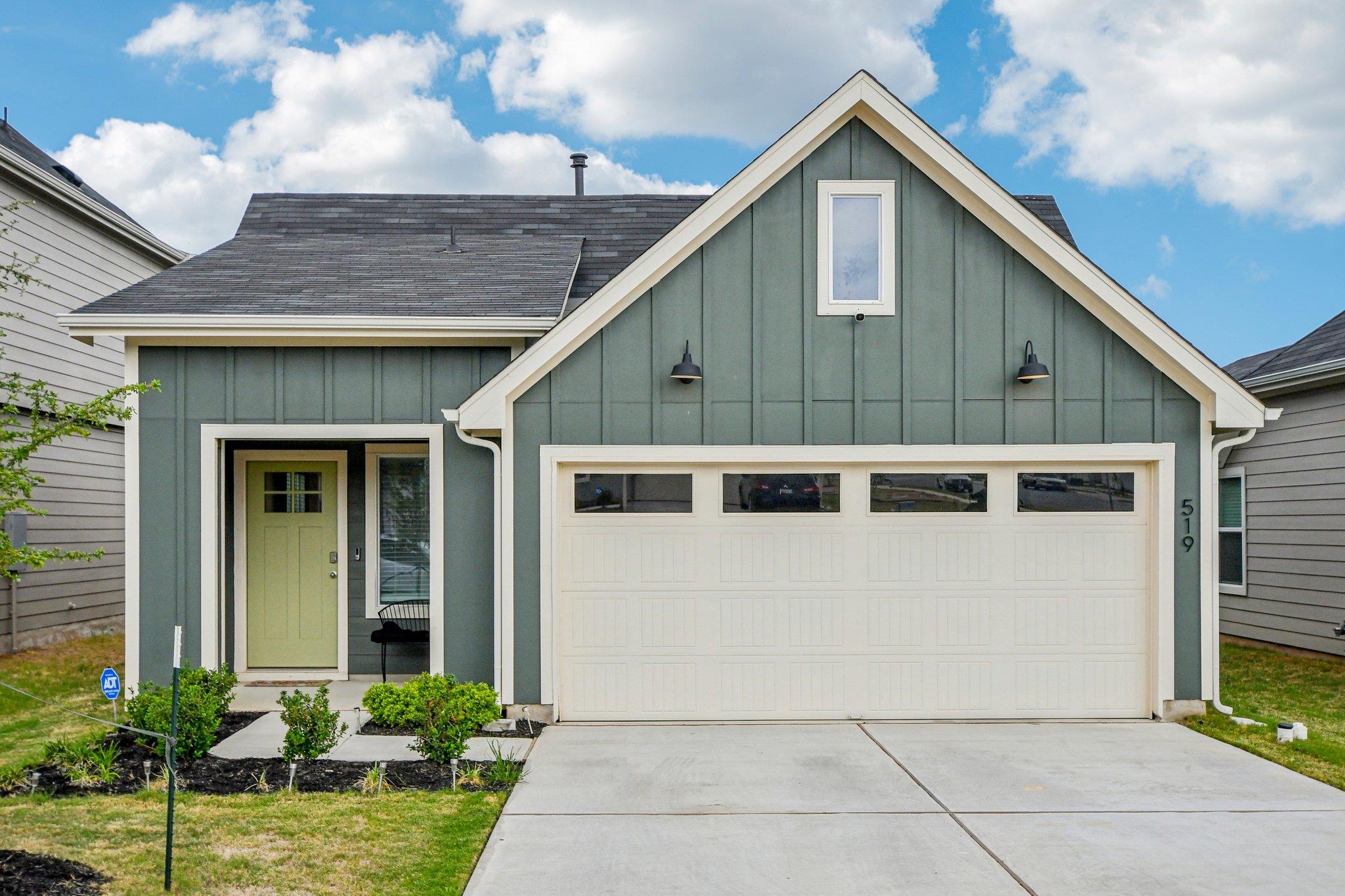 519 Sandringham, Kyle, TX 78640 — photo 1
