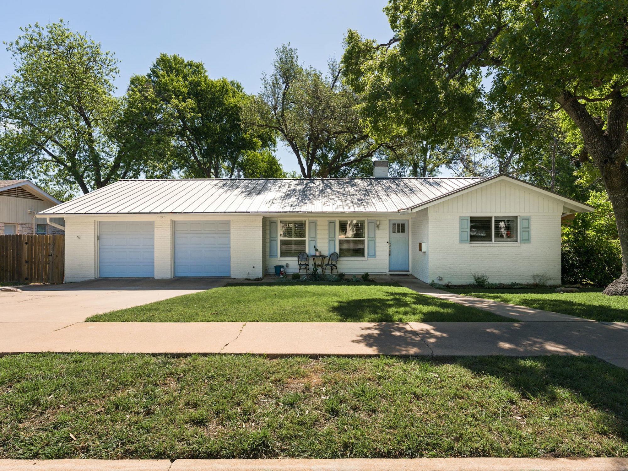 5905 Marilyn, Austin, TX 78757 — photo 1