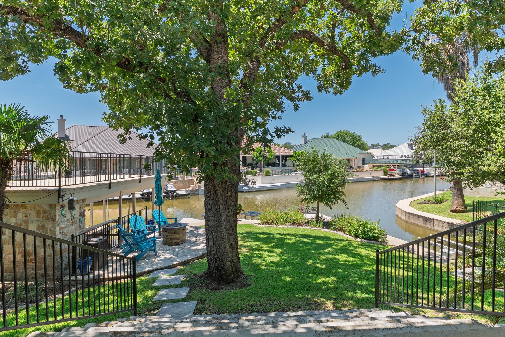 3012  Driftwood Ln, Horseshoe Bay, TX 78657 — photo 1