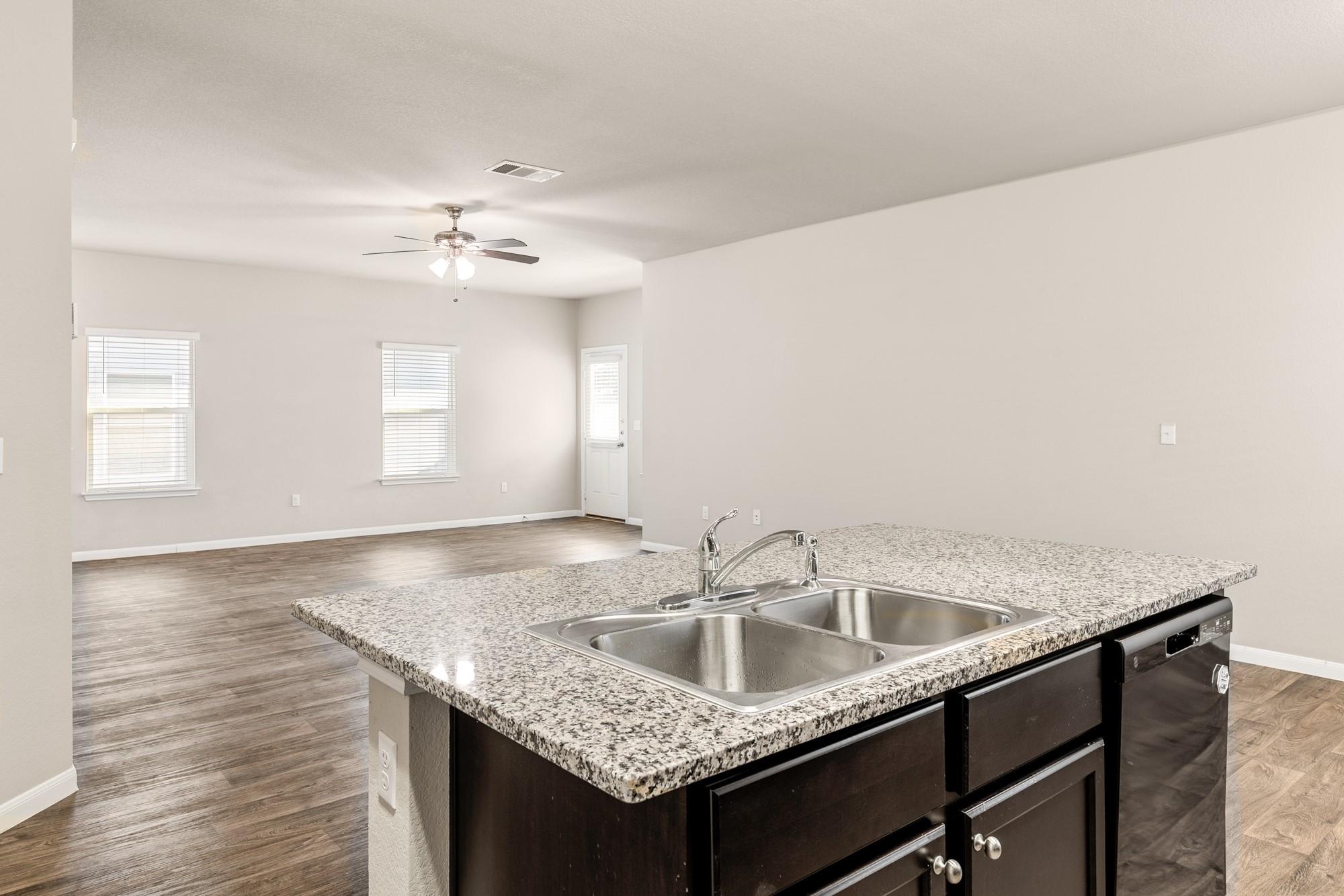 365  Cibolo Creek Dr, Kyle, TX 78640 — photo 1