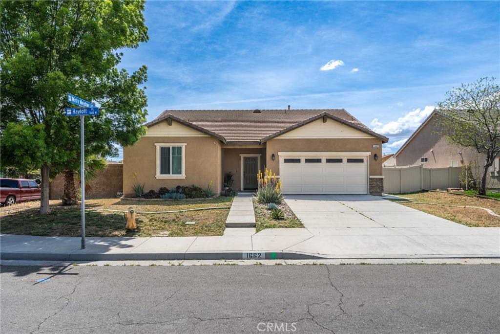 1662 Hayloft Place, San Jacinto, CA 92582 — photo 1