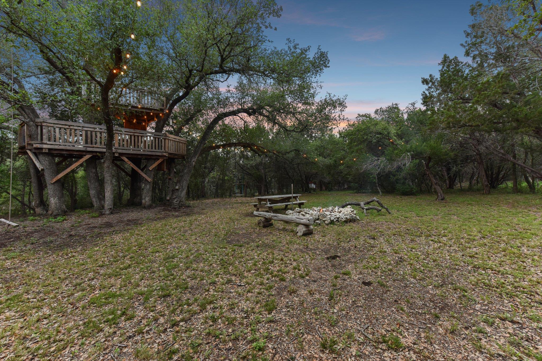 9004  Tara Ln, Austin, TX 78737 — photo 1