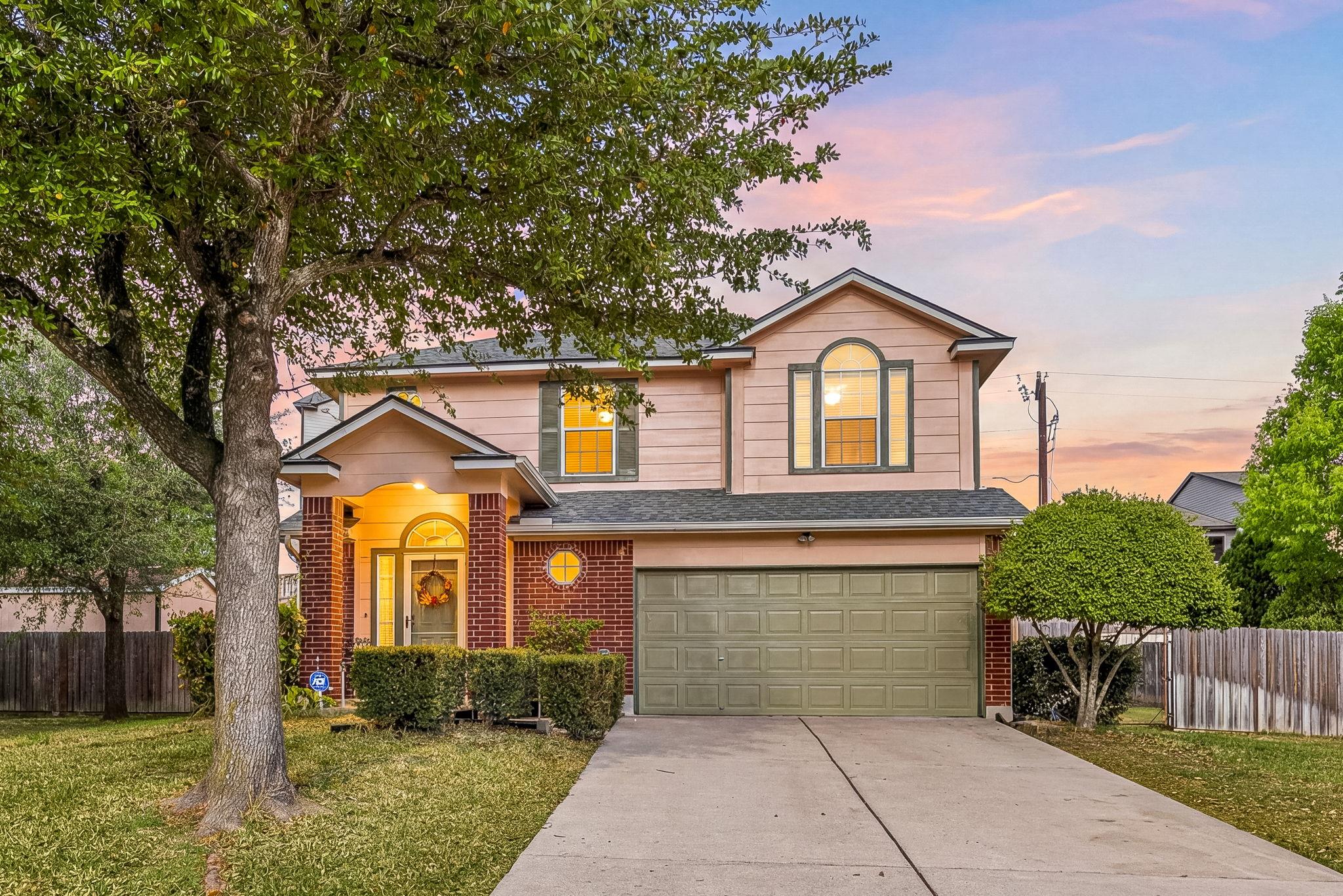 103 Little Lake, Hutto, TX 78634 — photo 1