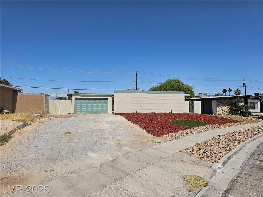 1074 King Richard Avenue, Las Vegas, NV 89119 — photo 1