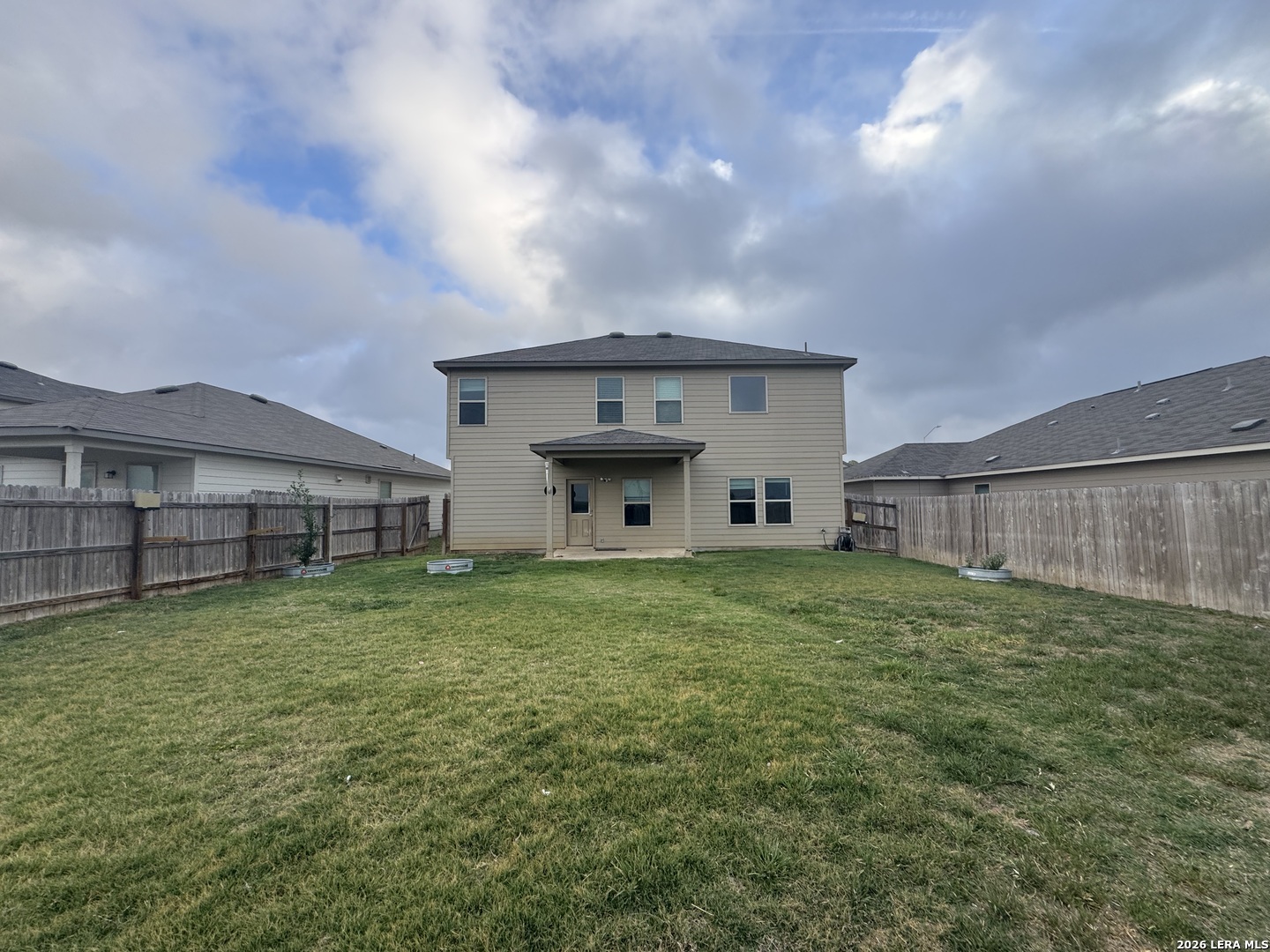 832 Stonemanor Bay, ,  78155 — photo 1