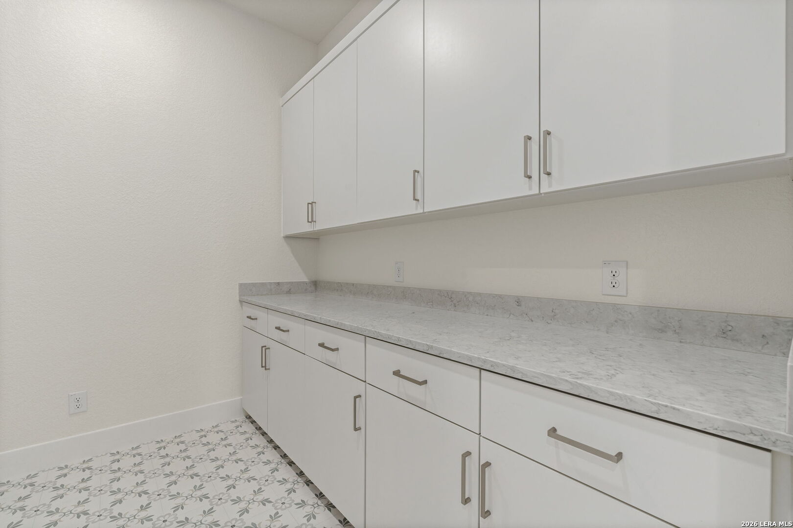2105 Passare, , 78132 — photo 1