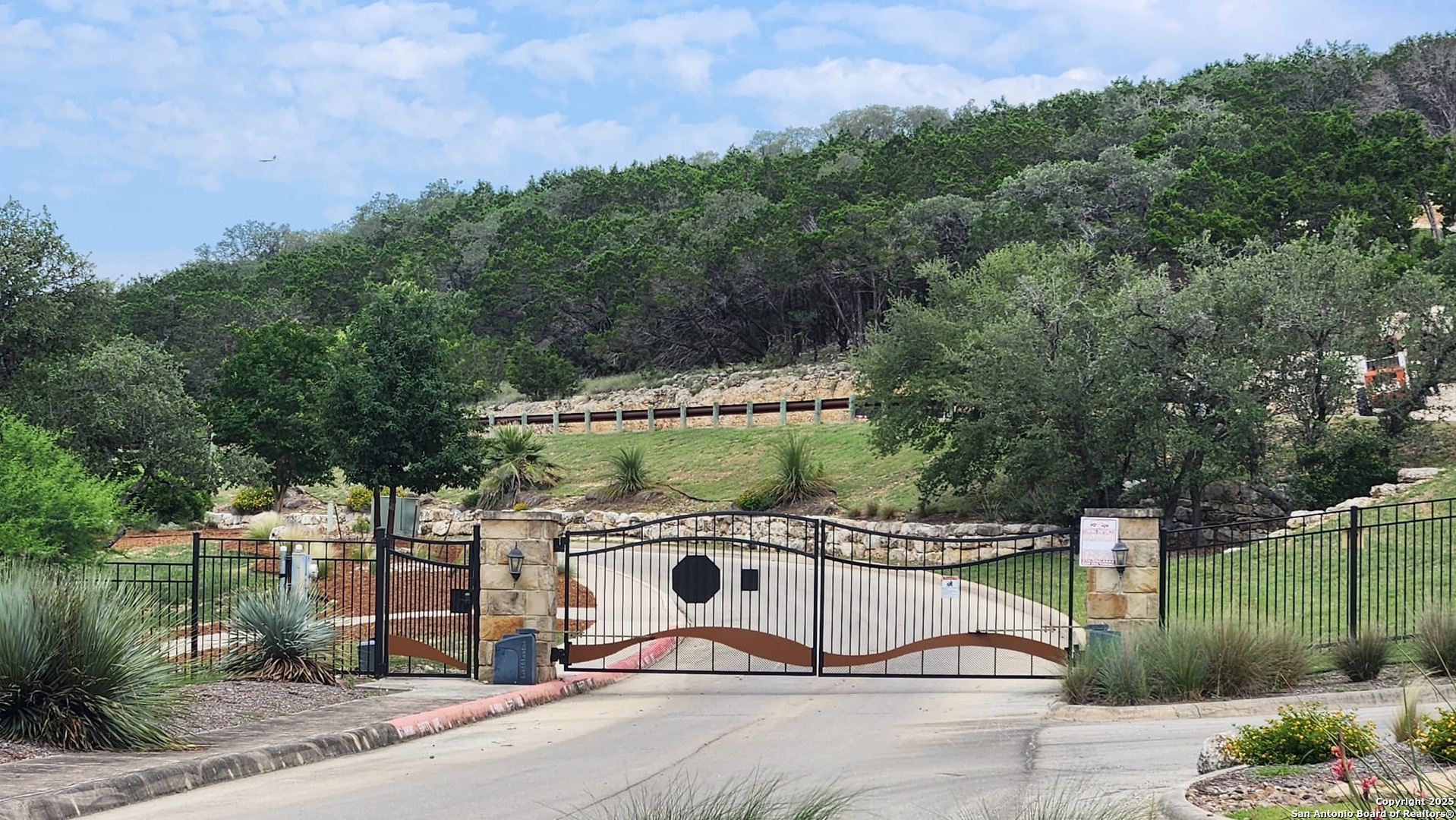 502 Winding Ravine, San Antonio, TX 78258 — photo 1