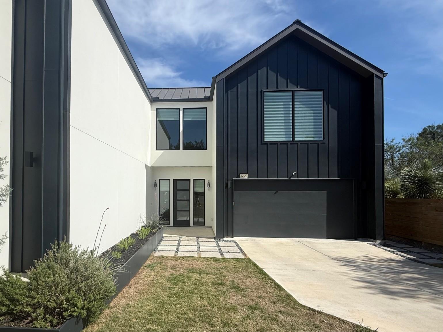 3205 Dolphin, Austin, TX 78704 — photo 1