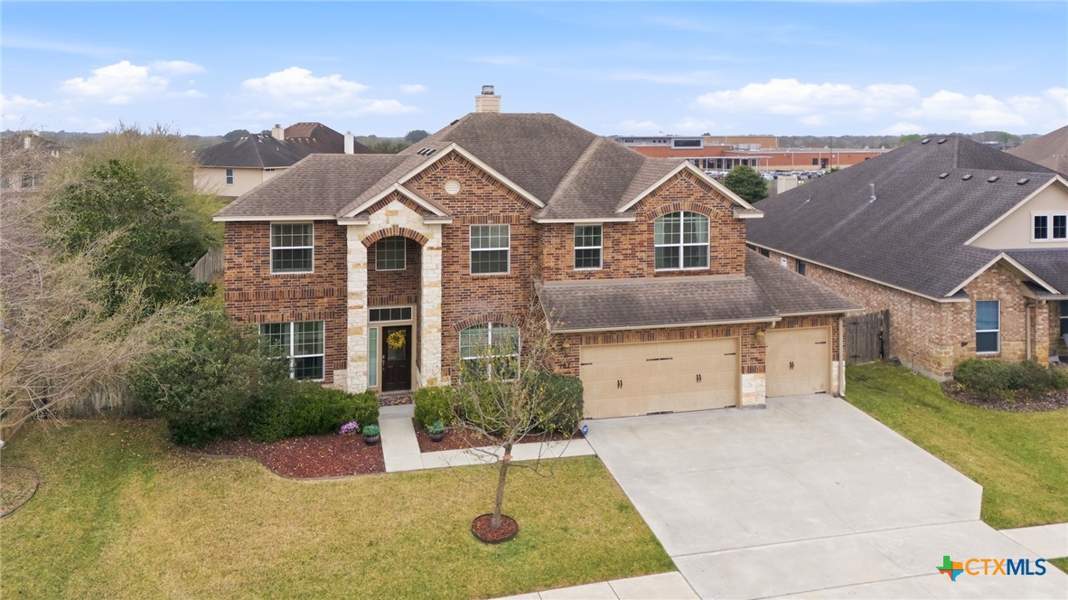 107 Brushy Creek, Victoria, TX 77904 — photo 1