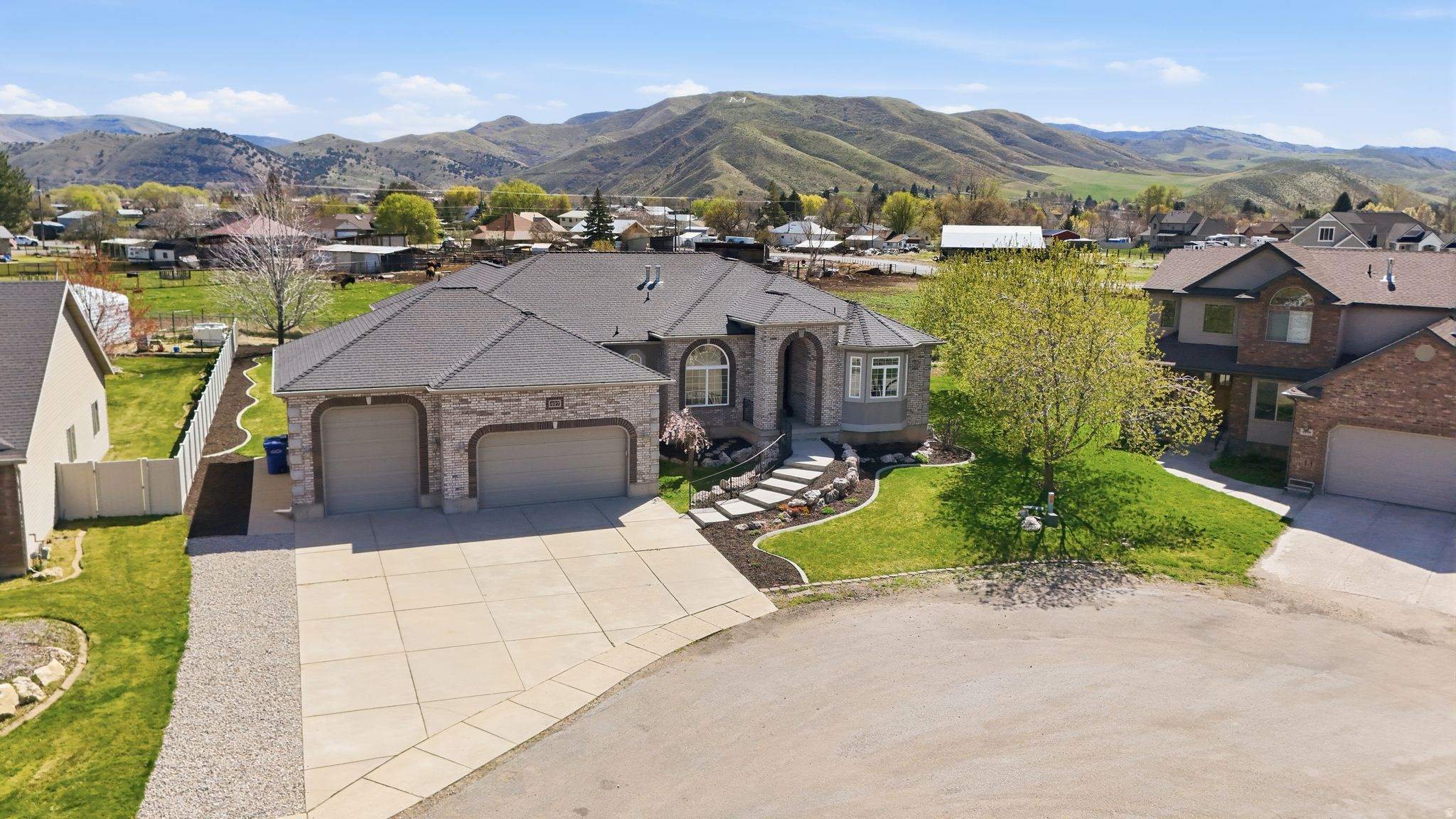 407 W LARKSPUR LN, Morgan, UT 84050 — photo 1