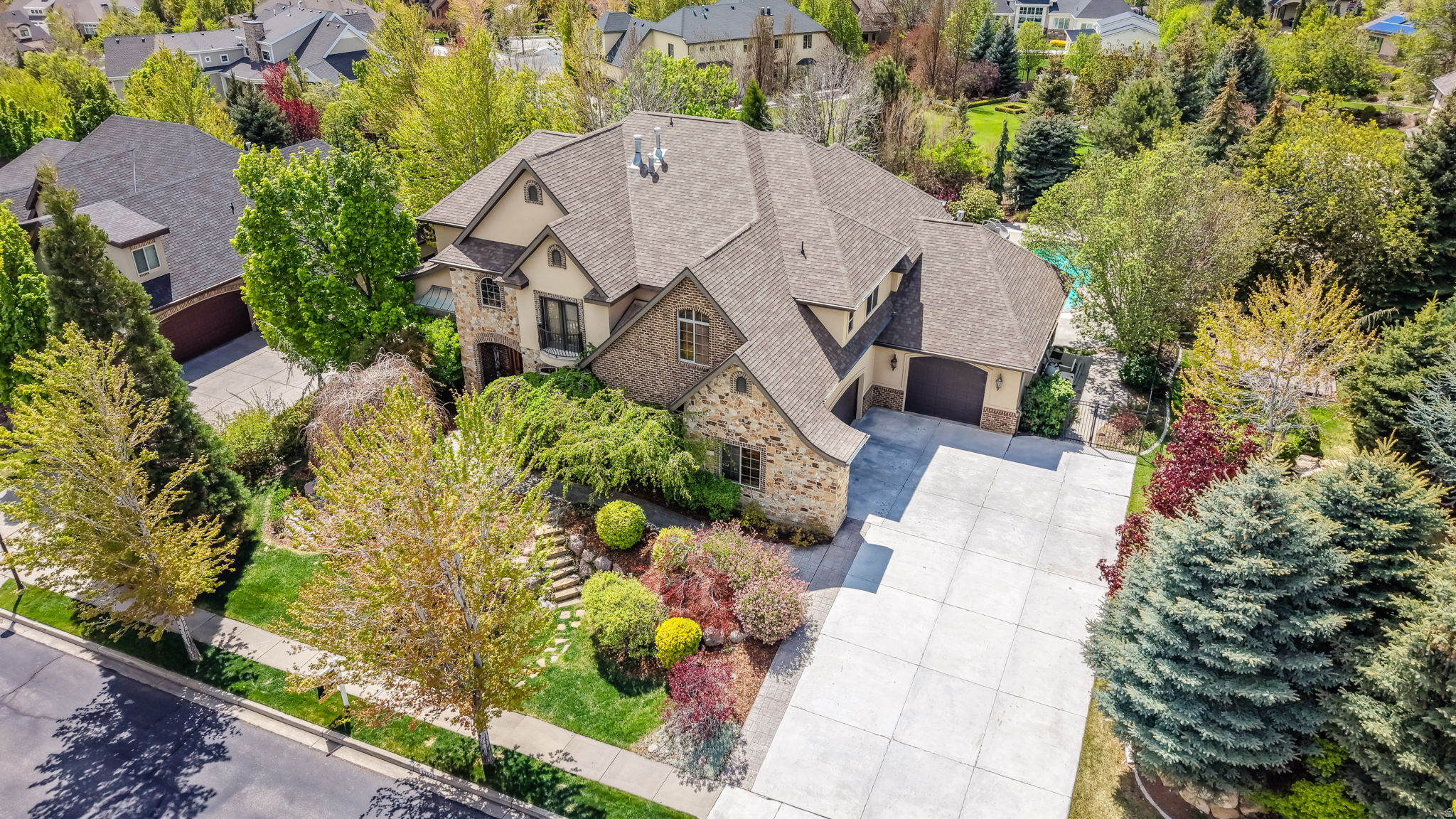 12513 N TIMBERLINE DR, Highland, UT 84003 — photo 1