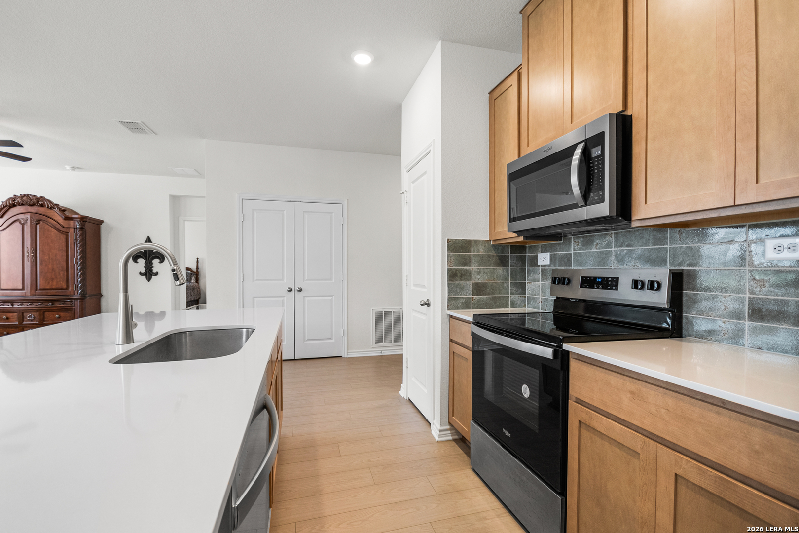 110 MISSION LAKE RD, , 78006 — photo 1
