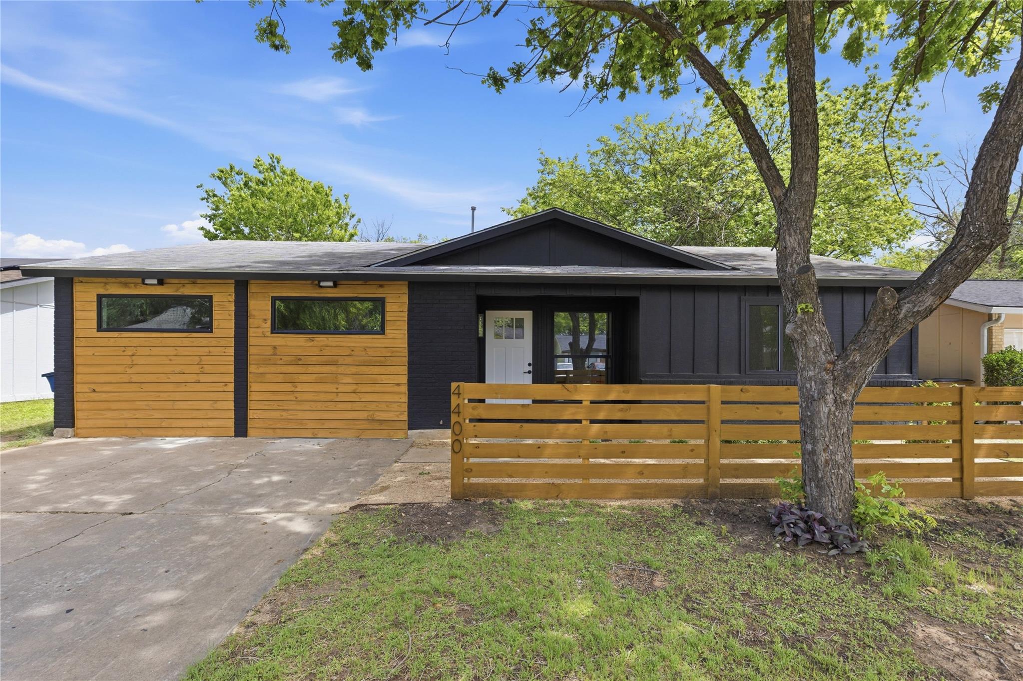 4400 Dovehill, Austin, TX 78744 — photo 1